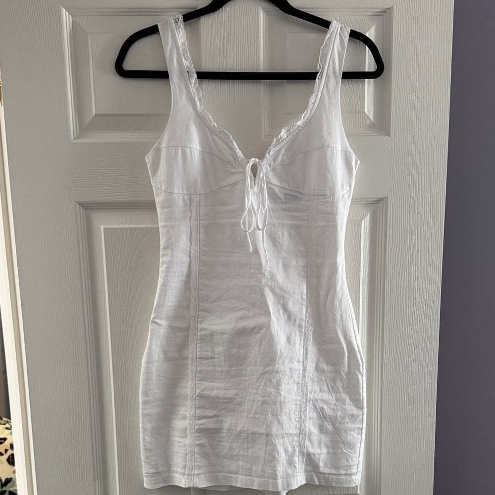 Zara White Lace-Detail Chemise